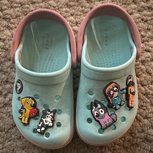 Bluey Crocs Sz 8 (little kids)